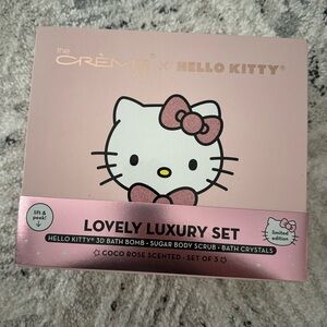 Hello Kitty Bath Set lovely luxury set brand new in box